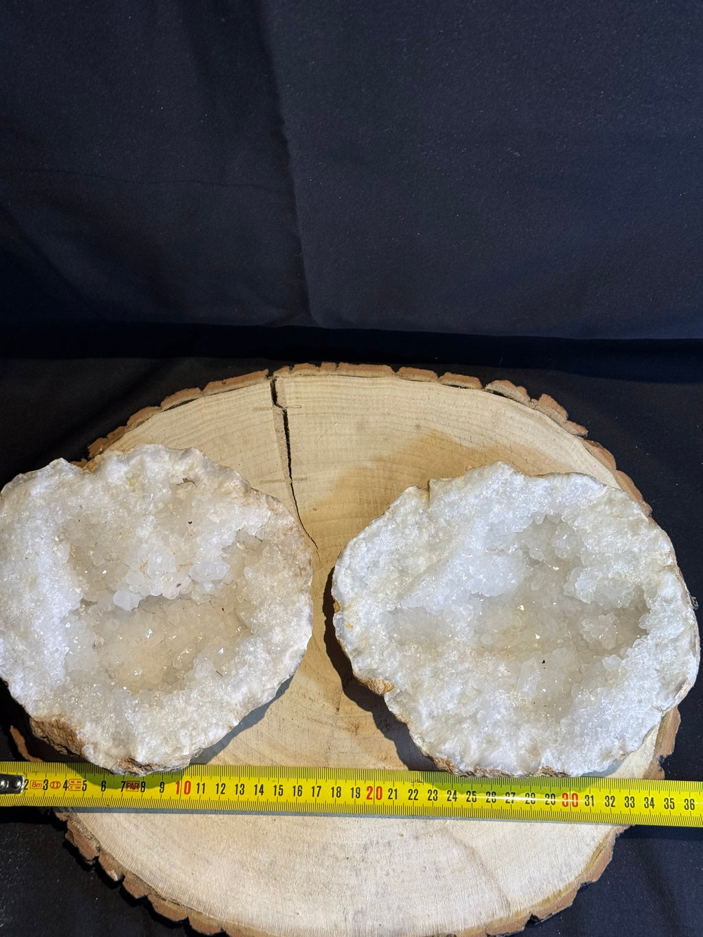Bergkristal geode – 2 helften – 18 cm – 3,3 kg