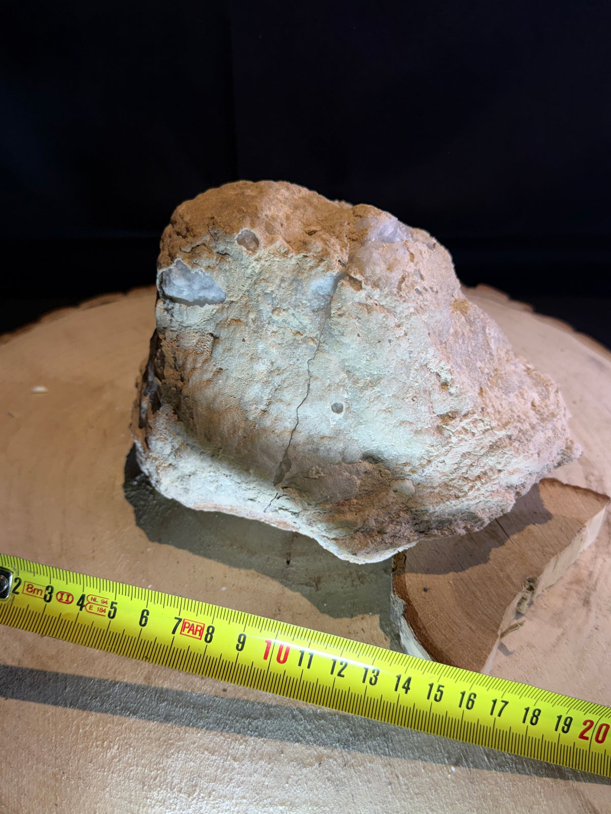 Géode de cristal de roche – 2 moitiés – 20 cm – 2,2 kg