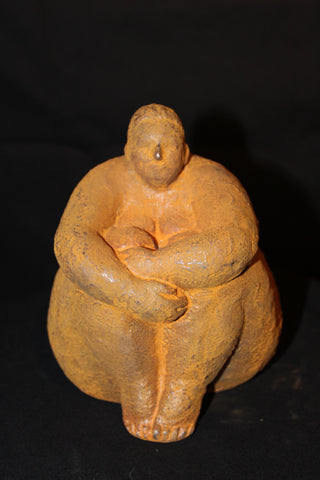 Beeld - Statue: Dame – zittend / Dame - assise